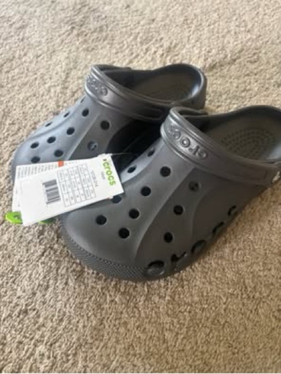 CROCS Classic Clog Men’s size 8 Women’s size 10